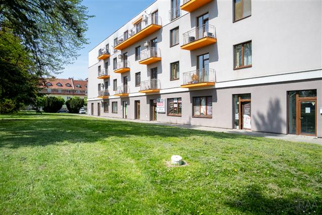 pohled z ulice [2/7]